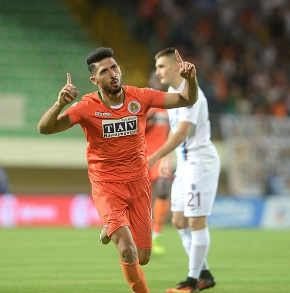 F.Bahçe’de Emre Akbaba harekatı!