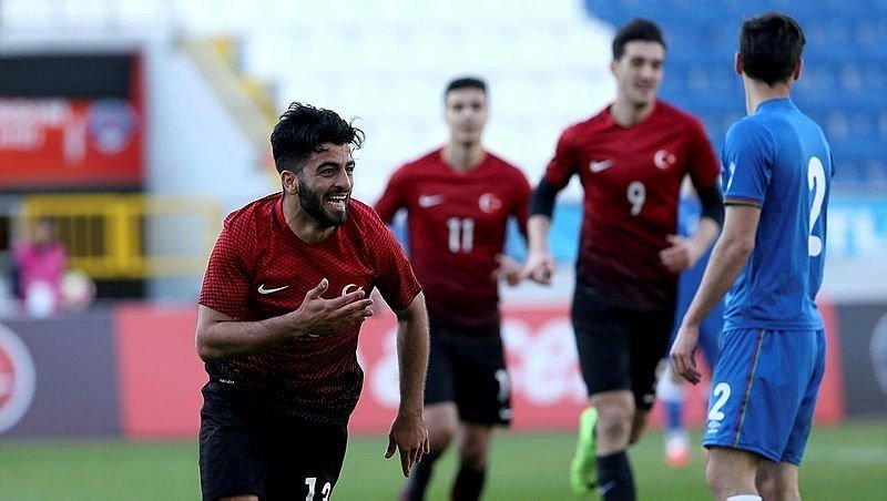 Son dakika haberi: Galatasaray transferde bombalarını patlattı! Liste ortaya çıktı