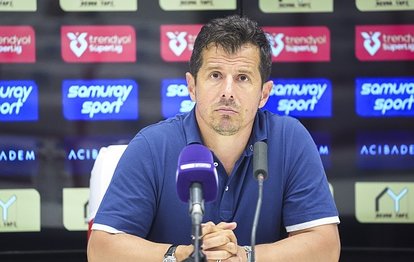 Antalyaspor Teknik Direktörü Belözoğlu, başka kulüple anlaştığı iddiasını yalanladı