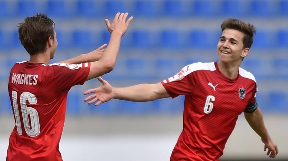 En yetenekli genç futbolcular arasında bir Türk