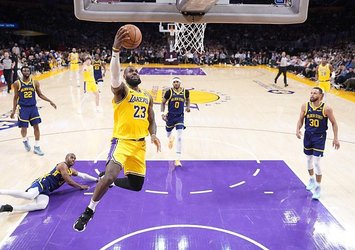 Warriors Lakers'ı devirdi! LeBron'un sayıları yetmedi