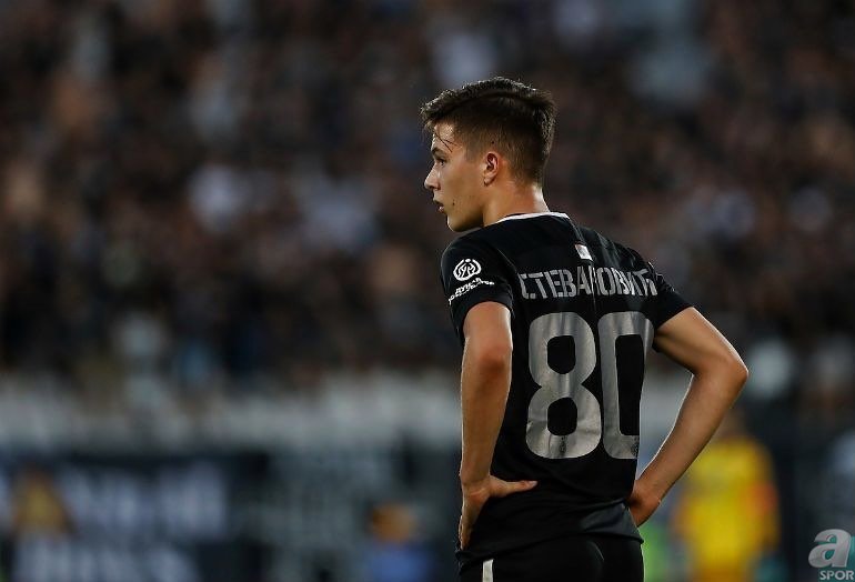 Futbolda geleceğin 60 yetenekli genç ismi açıklandı! Türkiye’den...