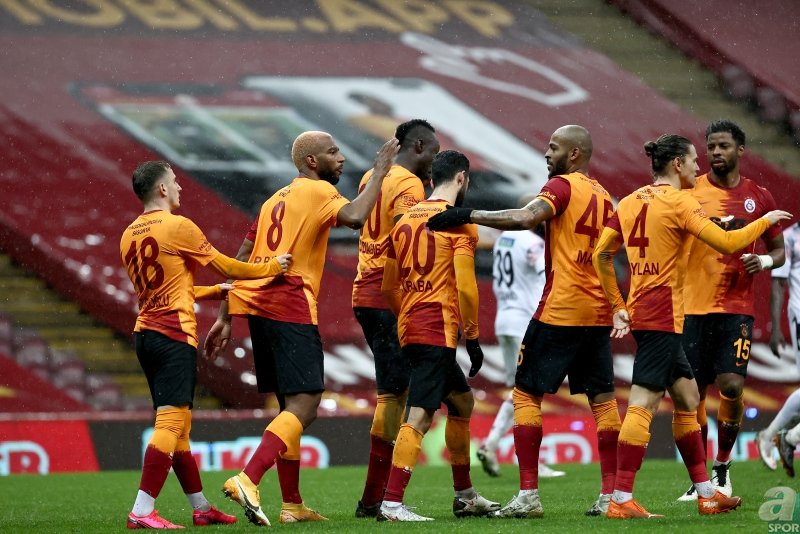 Galatasaraylı yıldız için flaş sözler! Allah yönetime sabır versin