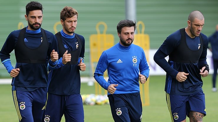 Fenerbahçe’de 4 yolcu