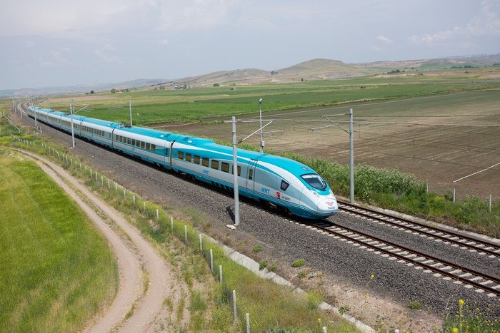 yht-tren-bileti-fiyatlari-2022-yuksek-hizli-tren-biletleri-ankara-istanbul-ankara-konya-konya-istanbul-fiyat-l-1663669258175.jpg
