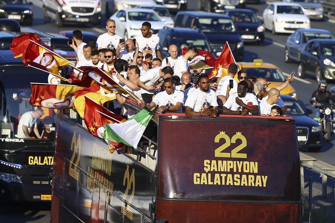 Galatasaray’ın şampiyonluk kutlamasında 5. yıldız detayı