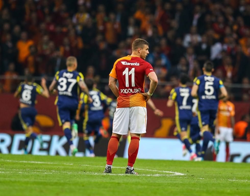 Podolski’den sert açıklamalar