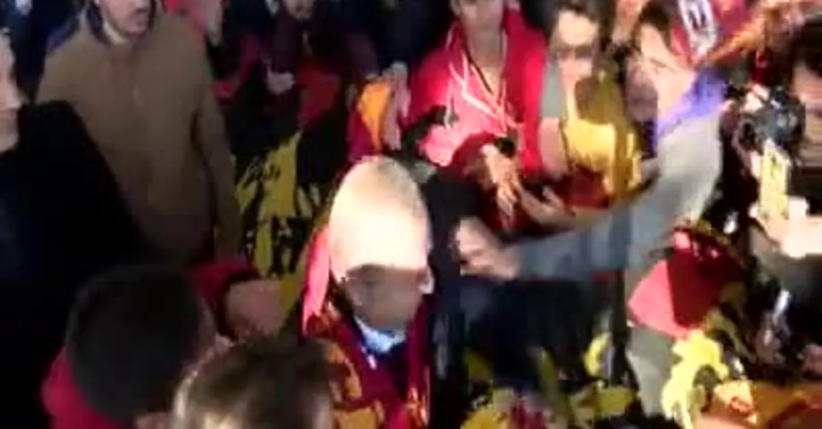 Galatasaray'a Antalya'da coşkulu karşılama