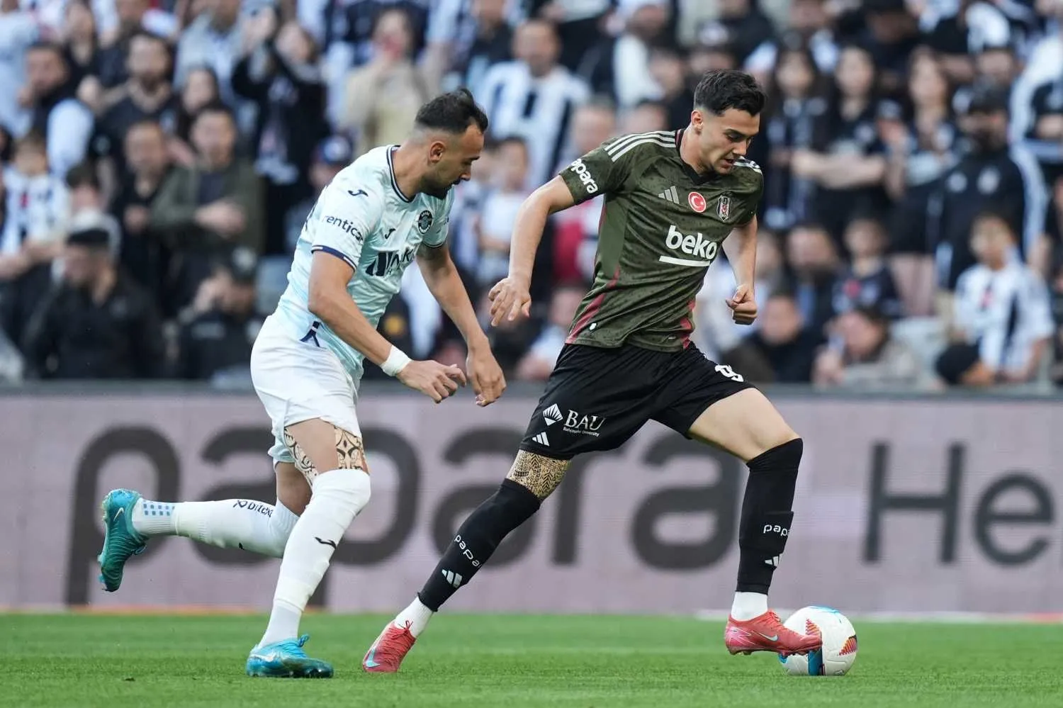 Beşiktaş'ta Mustafa Erhan Hekimoğlu'nun Samsunspor'a transferi iptal oldu!