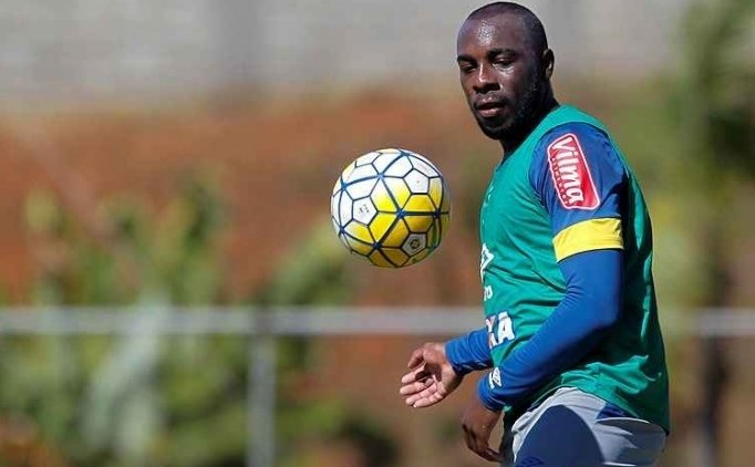 Fenerbahçe’ye iki dev adam!
