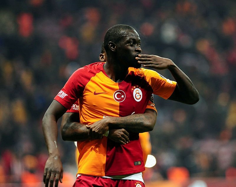 Galatasaray’a yüz nakli!