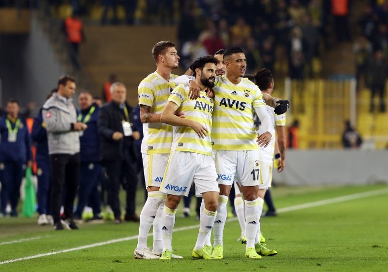 Tolgay Arslan Fenerbahçe’de!