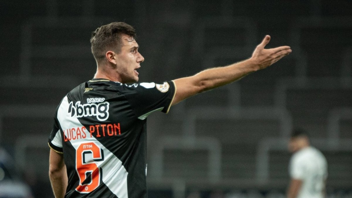 Beşiktaş'a Sambacı sol bek! Jurasek yerine…