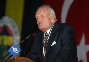 Efsane başkandan futbolculara çağrı!