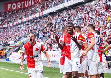 Slavia Prag avantajı kaptı!