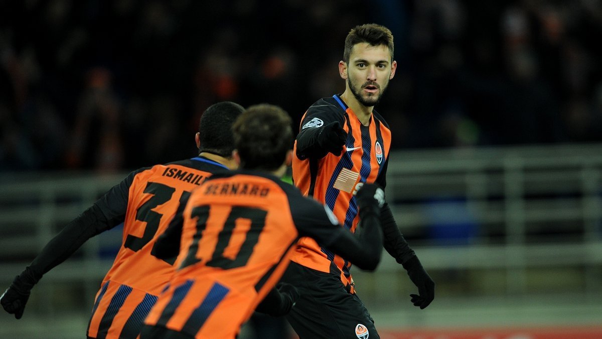 Beşiktaş ve Galatasaray’a dev transfer çalımı!