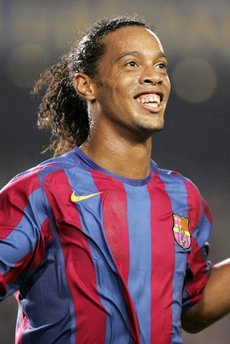 Ronaldinho, Barcelona'ya döndü