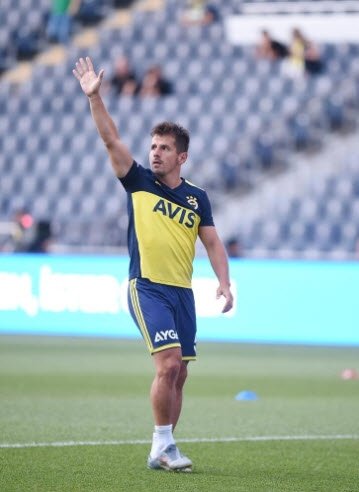 Fenerbahçe-Cagliari maçında dikkat çeken detay! Görenler dönüp bir daha baktı