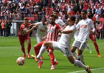 Samsunspor kaçtı Denizlispor yakaladı