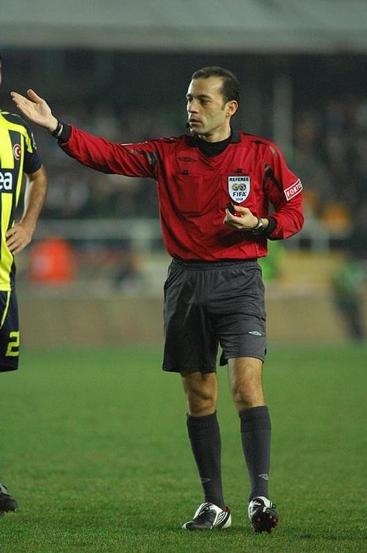 Düdük astıran hakem hataları