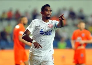 Samuel Eto'o'dan büyük fedakarlık!