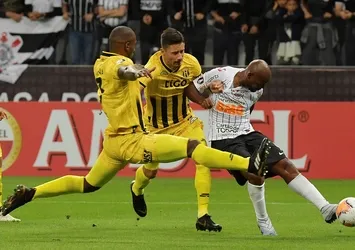 Vagner Love ayrıldı