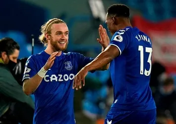 Everton deplasmanda galip!