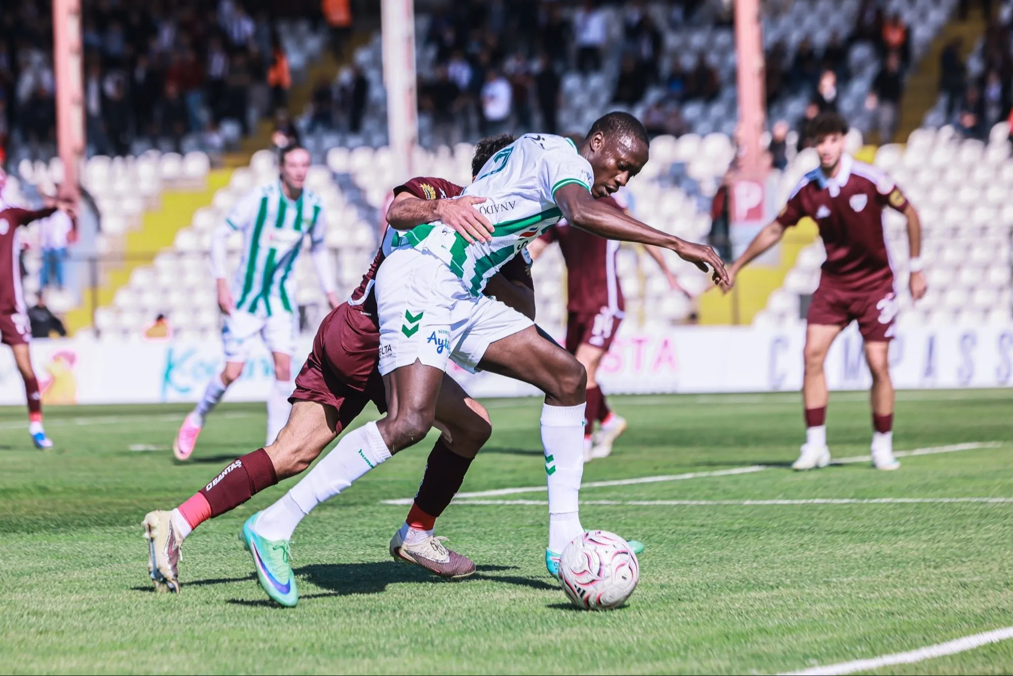 Alagöz Holding Iğdır FK, 10 kişiyle Bandırmaspor'u deplasmanda mağlup etti
