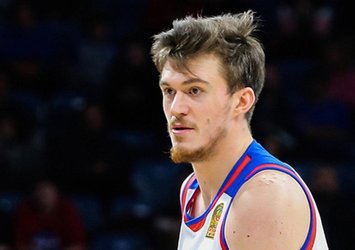 Anadolu Efes Tolga'nın sözleşmesini uzattı!