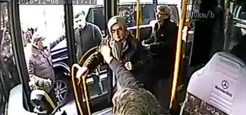 Burak Yılmaz, Türk halkından özür diledi