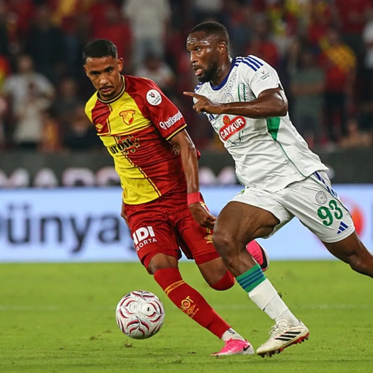 Göztepe ve Çaykur Rizespor puanları paylaştı