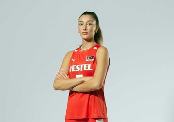 Hande Baladın F.Bahçe'de!