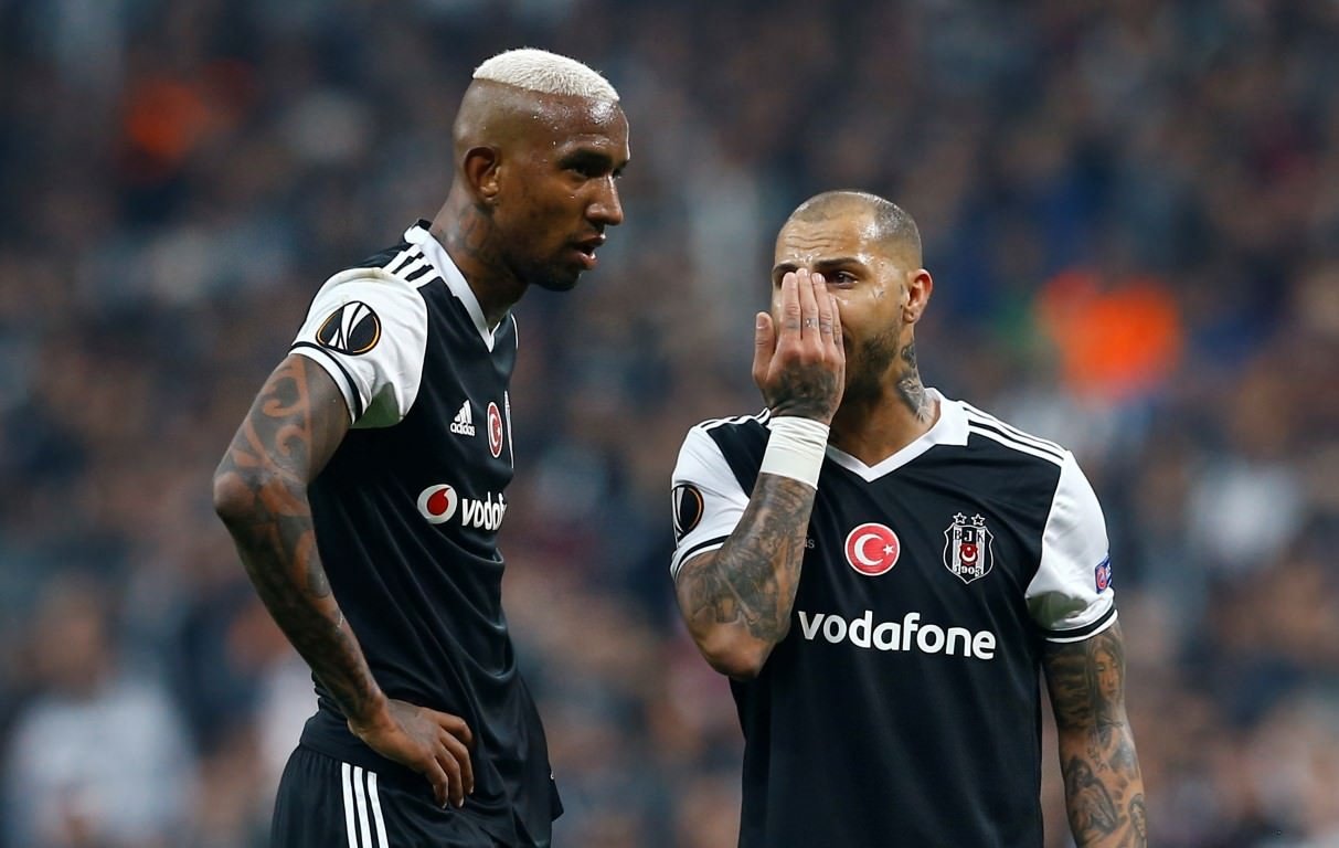 Beşiktaş’a Quaresma’dan kötü haber