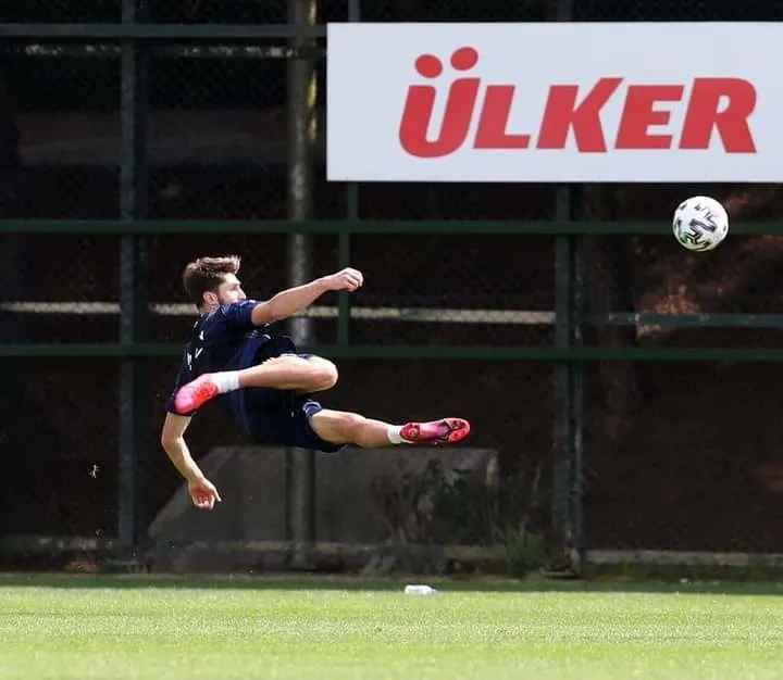 Fenerbahçe İsmail Yüksek'i Balıkesirspor'a kiraladı - 1