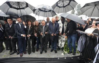 Beşiktaş’tan kartal heykeli açılışı!