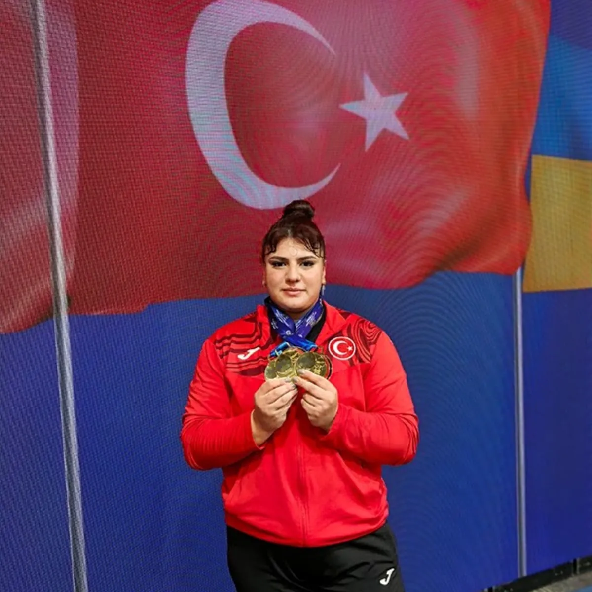 Milli Halterci Tuana Süren, Avrupa Gençler Şampiyonası'nda 3 Altın Madalya Elde Etti
