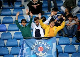 Kasımpaşa - Akhisarspor maçından kareler