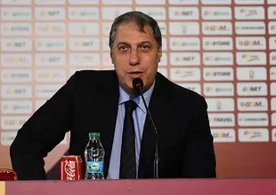 Nazifoğlu o soruya tepki gösterdi!