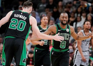 Celtics maçı kazandı, Hayward'ı kaybetti