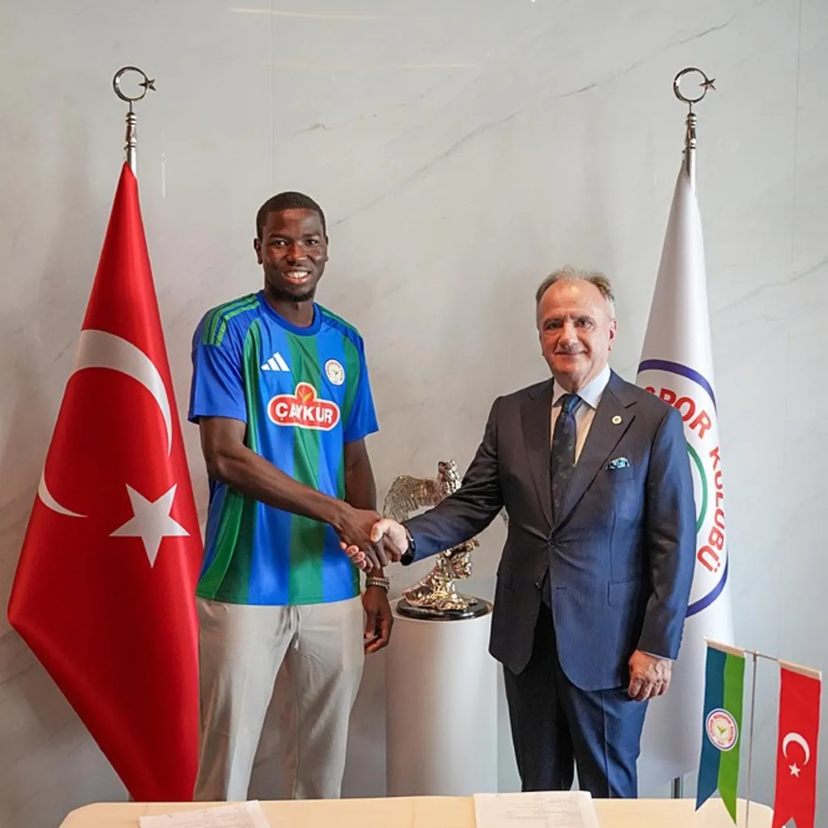 Çaykur Rizespor, Moussa Diakite'yi renklerine bağladı