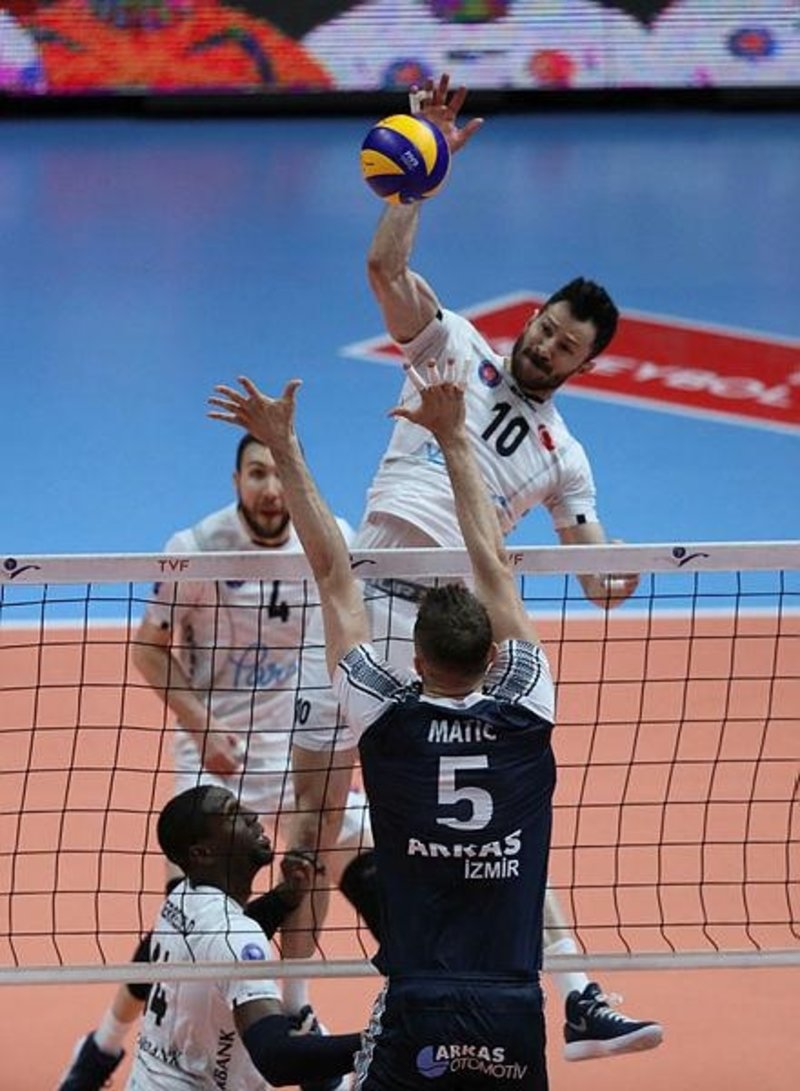 Galatasaray’ı eleyen Arkas finalde