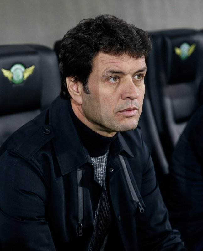 Fenerbahçe taraftarından Comolli isyanı! İşte tepkiler...