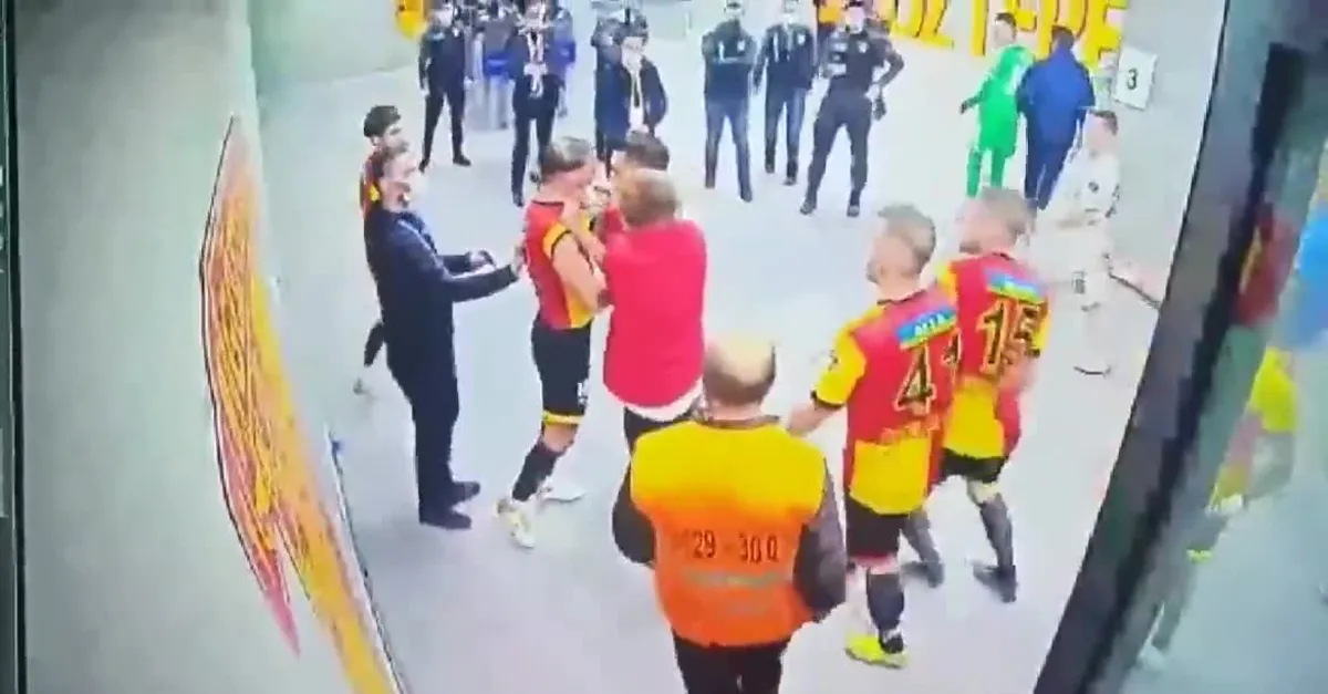 Maç sonu gündem olmuştu! O kavganın görüntüleri ortaya çıktı
