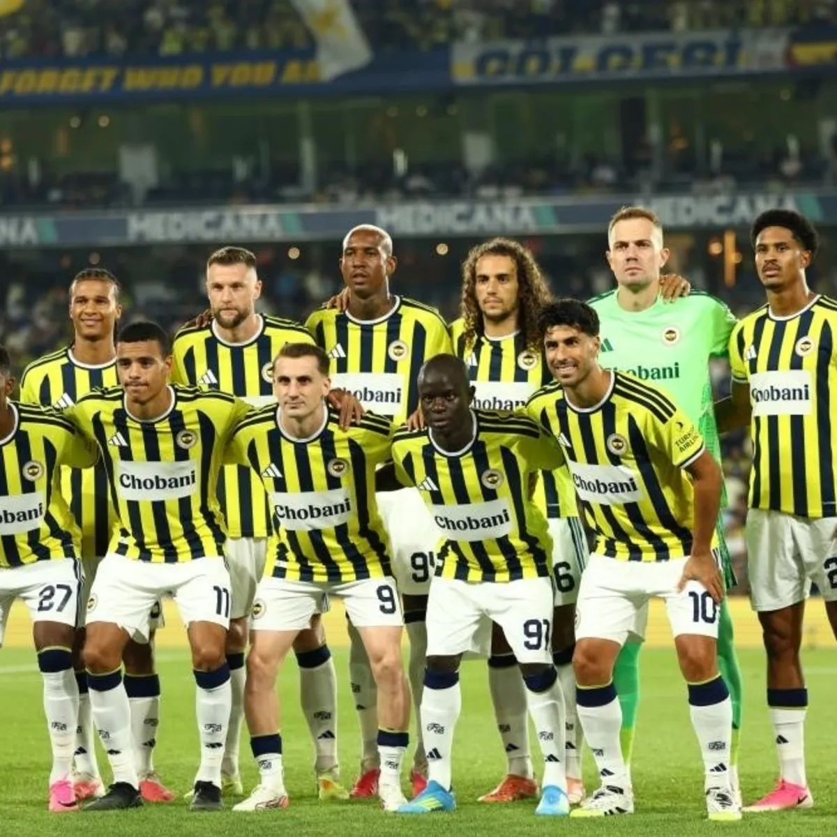 Fenerbahçe Devler Ligi özlemine son vermek için sahada! İşte İsmail Kartal'ın Lyon maçı muhtemel 11'i