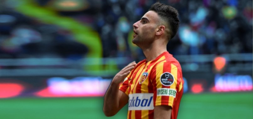 Deniz Türüç için flaş açıklama! Galatasaray ve Fenerbahçe...