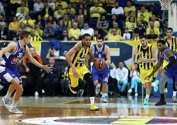 Fenerbahçe evinde affetmiyor