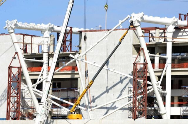 Akyazı Stadı’nda son durum