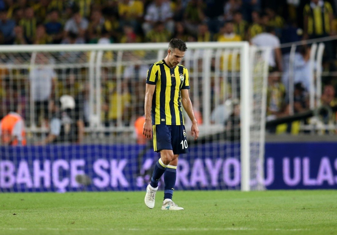 Robin van Persie’den sürpriz talep