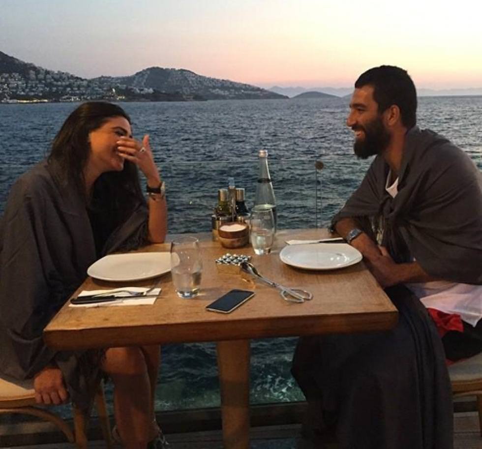 Arda Turan Aslıhan Doğan çifti evleniyor