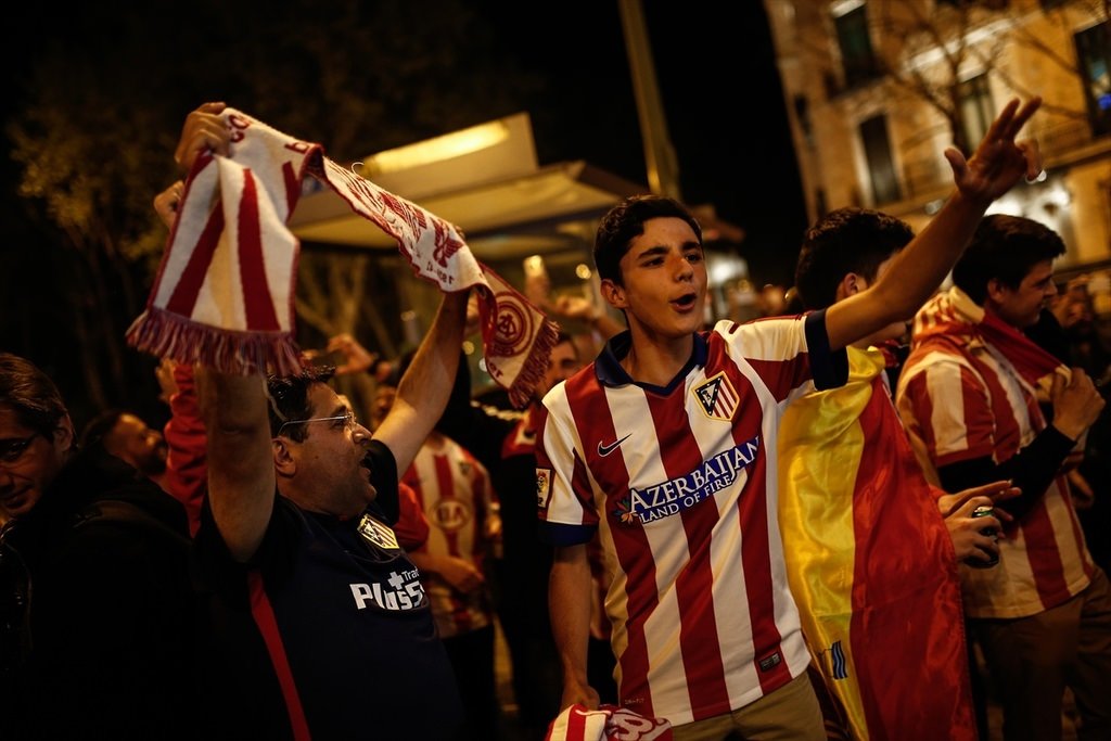 Atletico Madrid taraftarının final sevinci